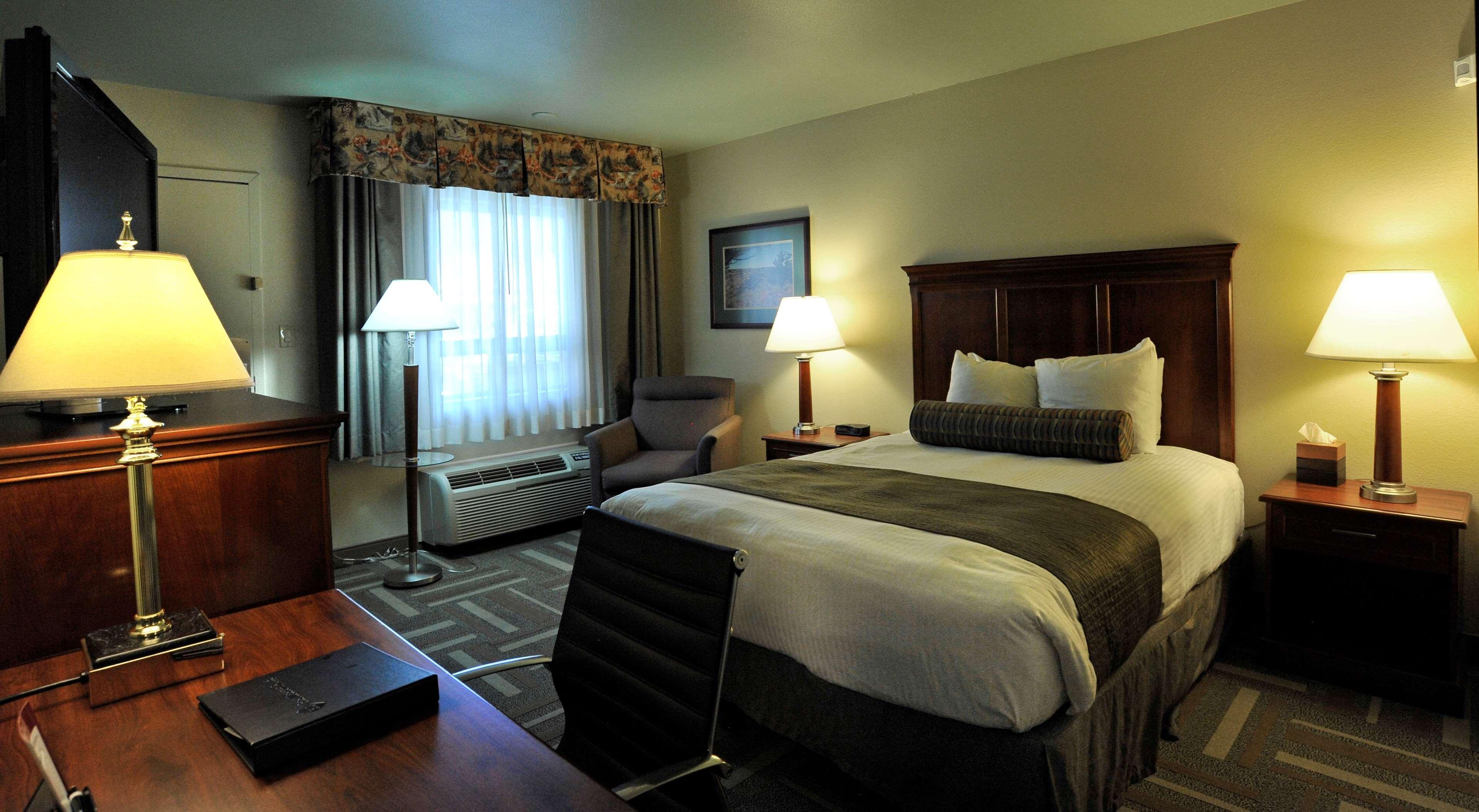 Best Western Plus Clocktower Inn Billings Exterior photo