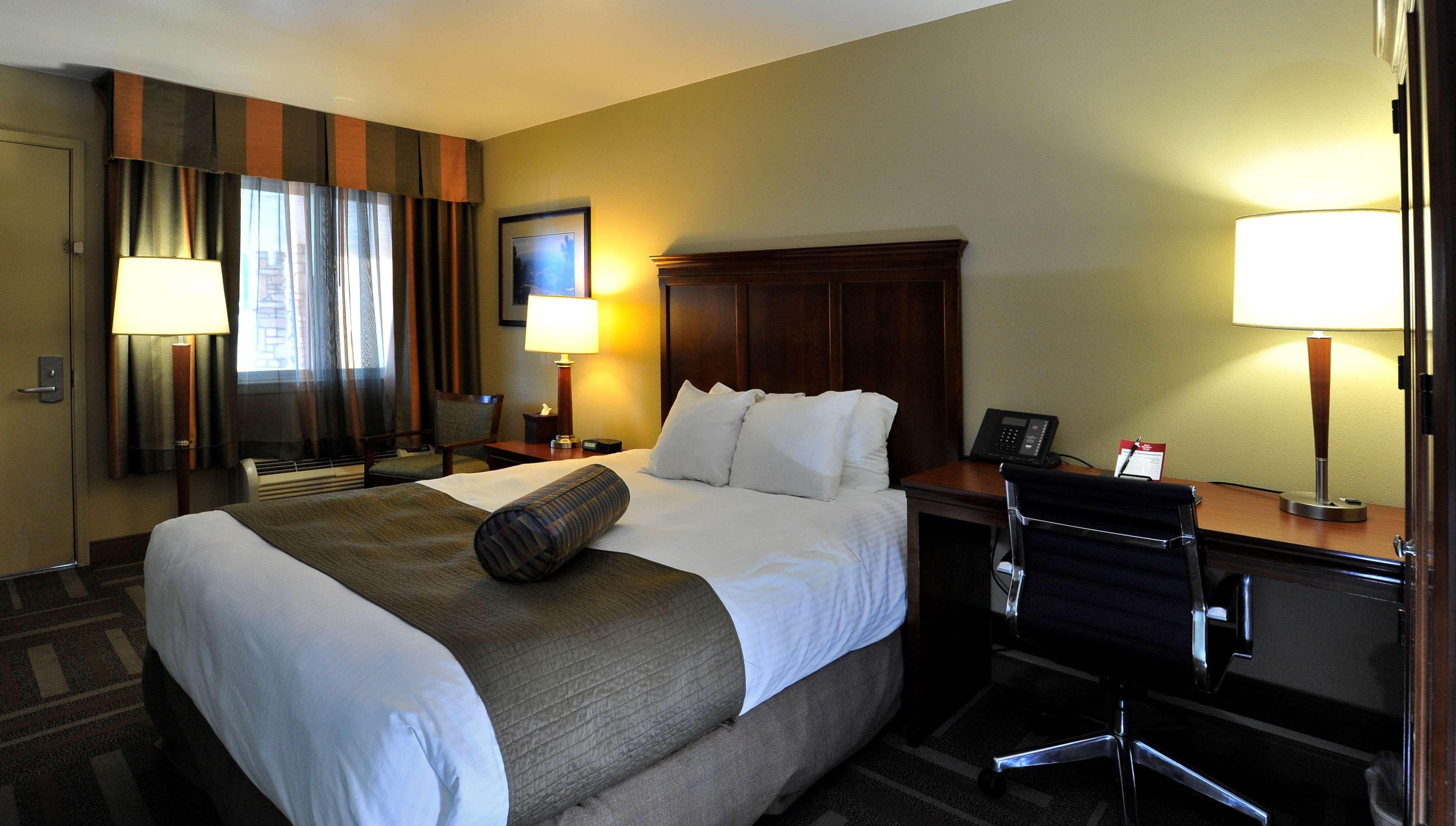 Best Western Plus Clocktower Inn Billings Exterior photo
